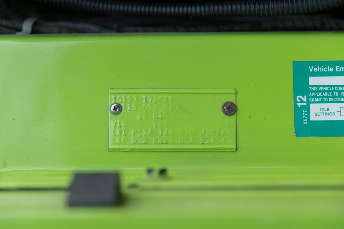 Plymouth-Superbird-1970-13