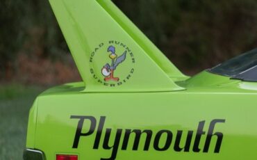 Plymouth-Superbird-1970-18