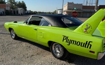Plymouth-Superbird-1970-2