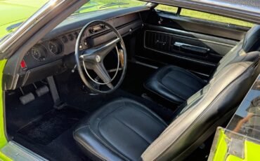 Plymouth-Superbird-1970-33