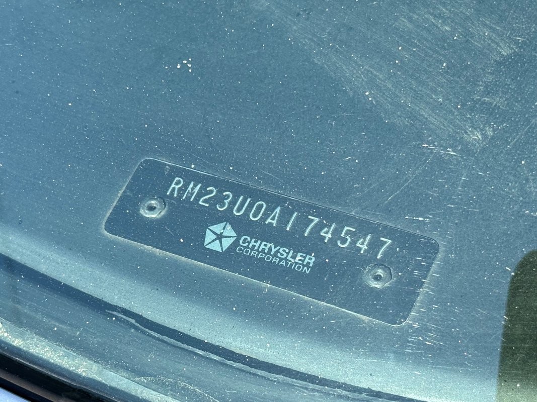 Plymouth-Superbird-1970-37