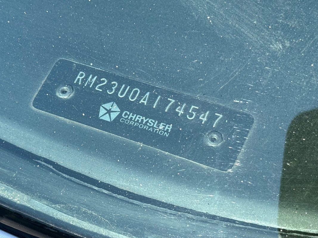 Plymouth-Superbird-1970-38