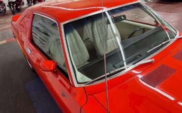 Plymouth-Volare-1977-11