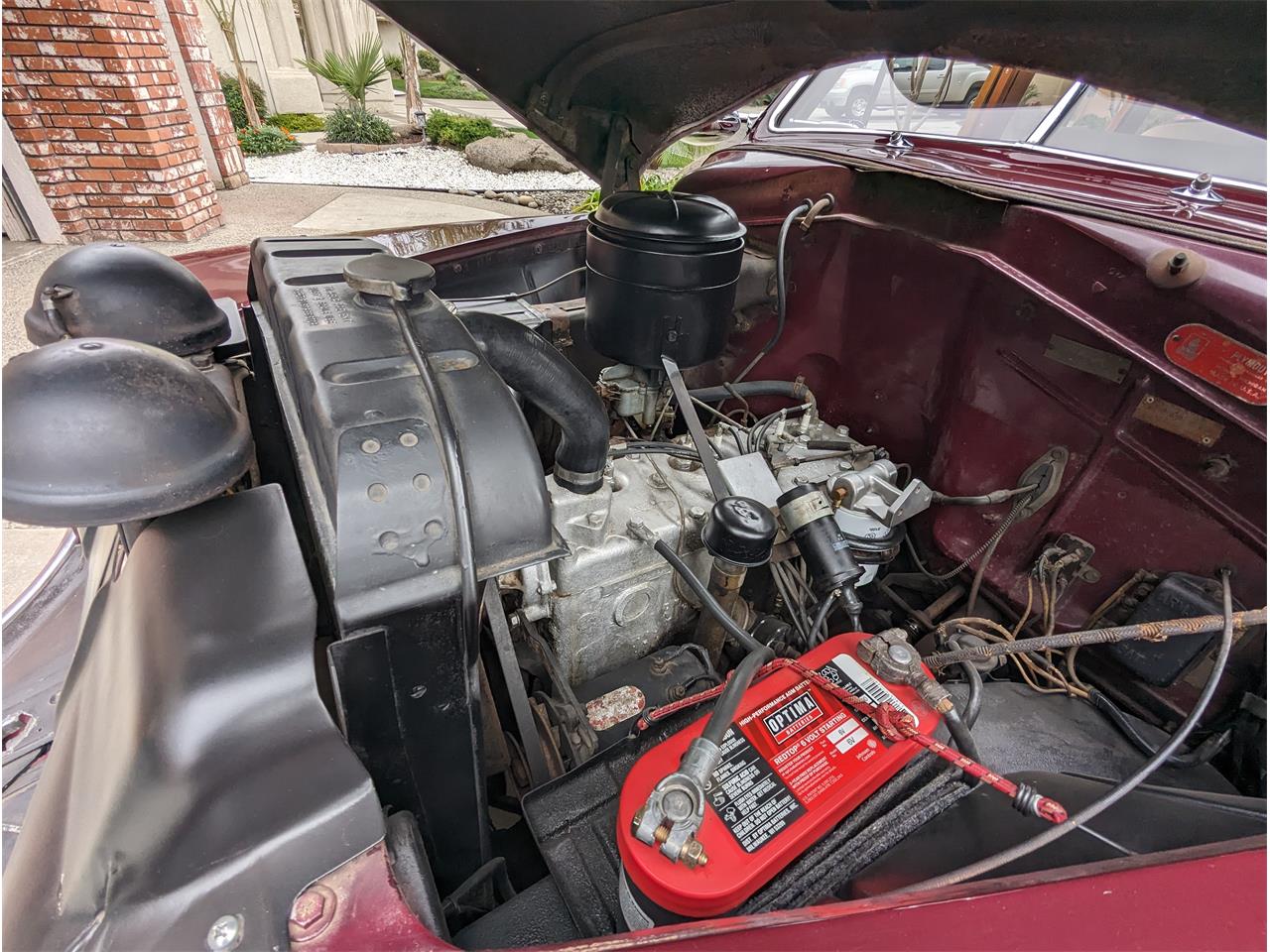Plymouth-Woody-wagon-1949-Maroon-Tan-12