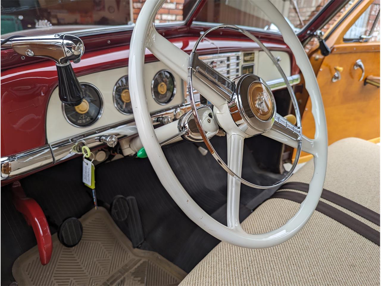 Plymouth-Woody-wagon-1949-Maroon-Tan-5