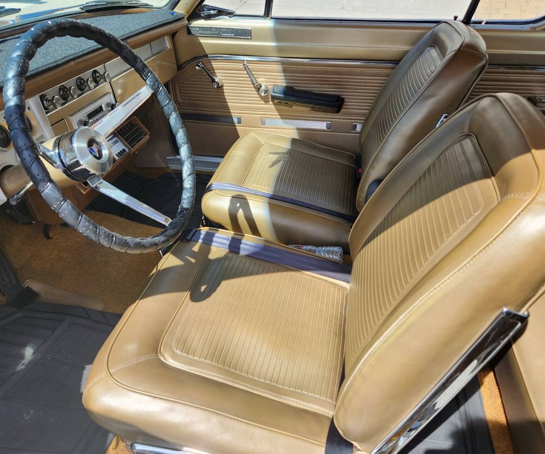 Plymouth-barracuda-1964-custom-4