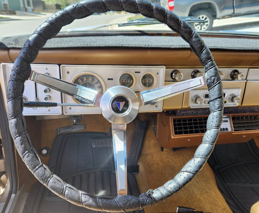 Plymouth-barracuda-1964-custom-5