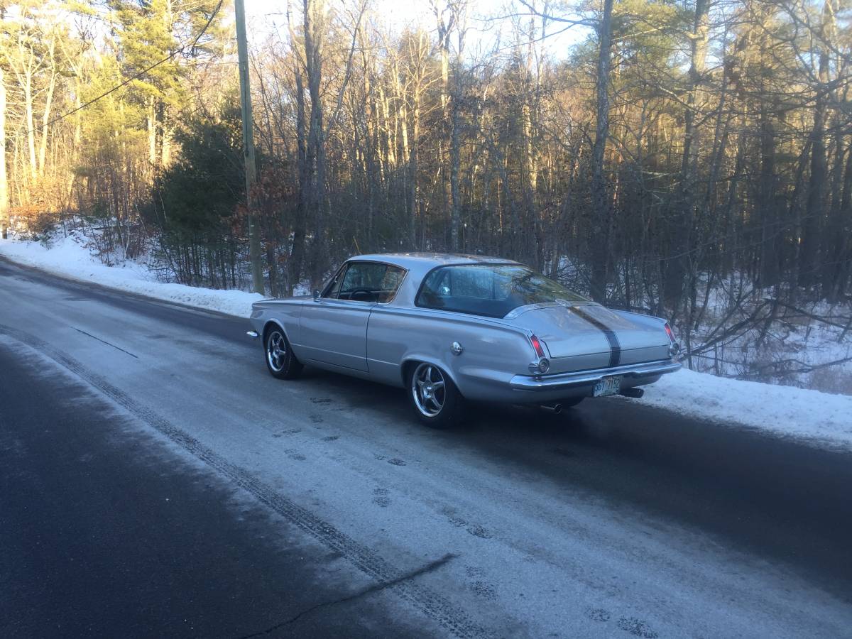 Plymouth-barracuda-1965-silver-1