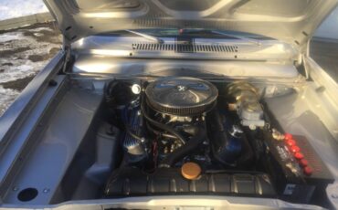 Plymouth-barracuda-1965-silver-10