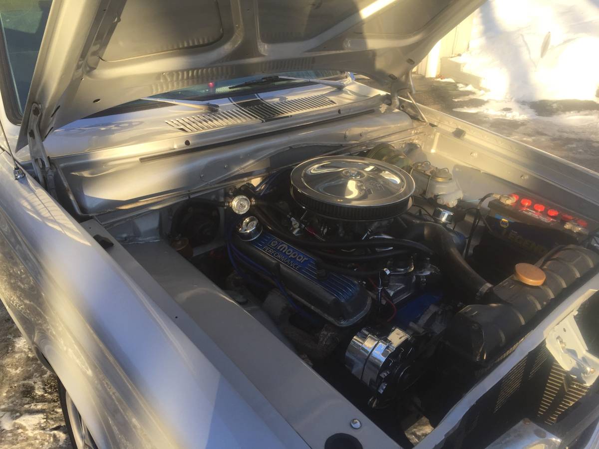 Plymouth-barracuda-1965-silver-11