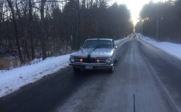 Plymouth-barracuda-1965-silver-2