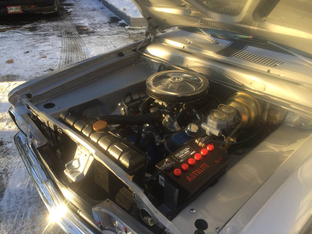 Plymouth-barracuda-1965-silver-9