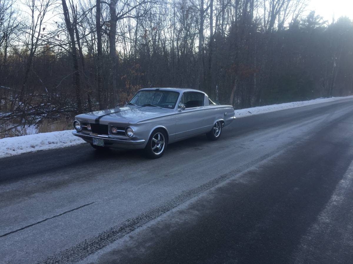 Plymouth-barracuda-1965-silver