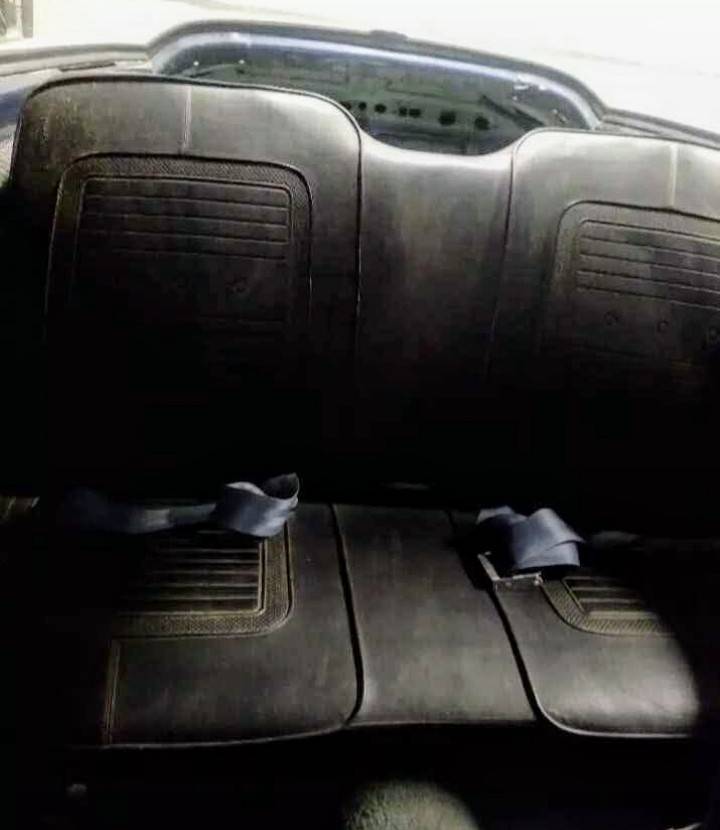 Plymouth-barracuda-1966-11