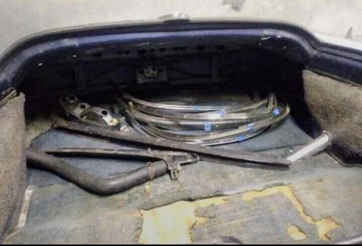 Plymouth-barracuda-1966-14