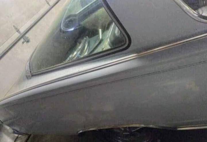 Plymouth-barracuda-1966-3