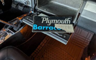 Plymouth-barracuda-1966-custom-13