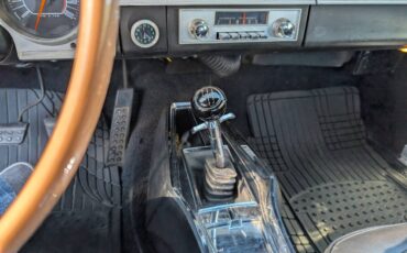 Plymouth-barracuda-1966-custom-17