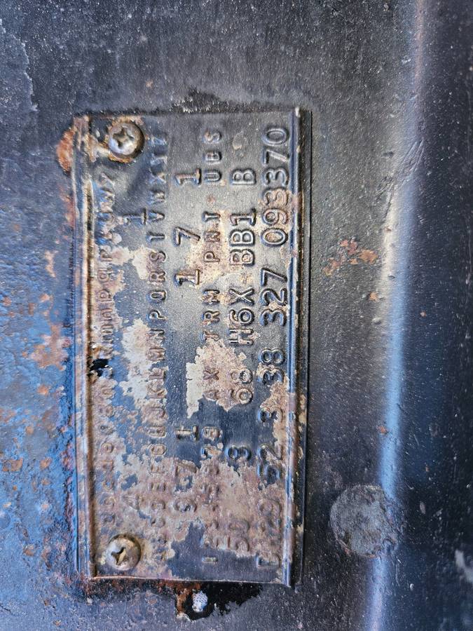 Plymouth-barracuda-1968-black-15