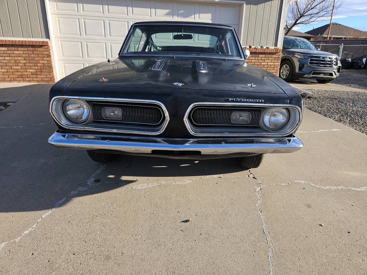 Plymouth-barracuda-1968-black