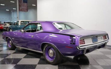 Plymouth-barracuda-1970-purple-10