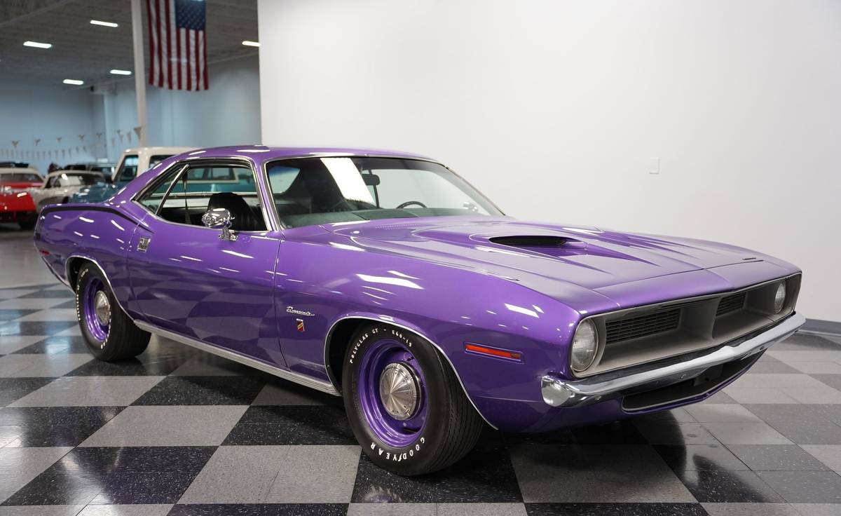 Plymouth-barracuda-1970-purple-16