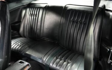 Plymouth-barracuda-1970-purple-19