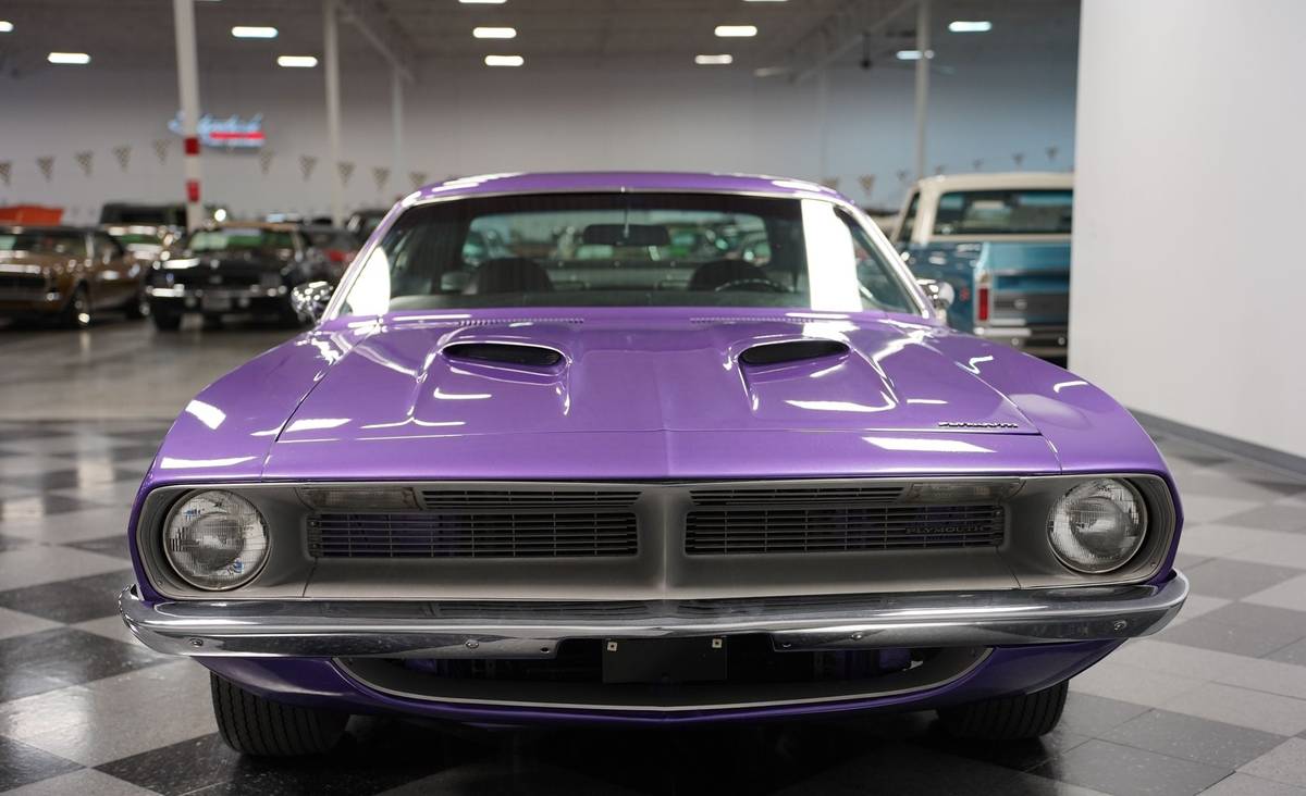 Plymouth-barracuda-1970-purple-7