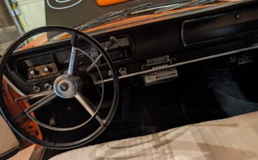 Plymouth-belvedere-1967-orange-6