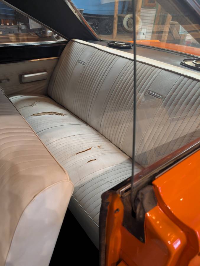 Plymouth-belvedere-1967-orange-7