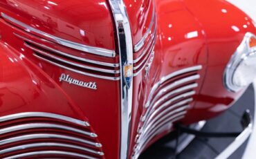 Plymouth-business-1940-red-16