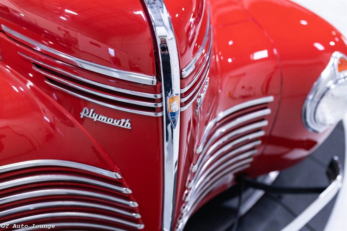 Plymouth-business-1940-red-16