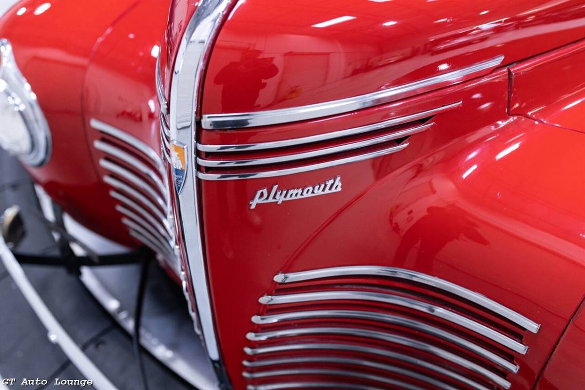 Plymouth-business-1940-red-18