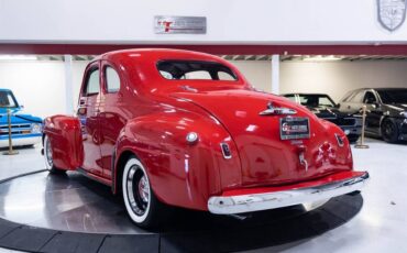 Plymouth-business-1940-red-5