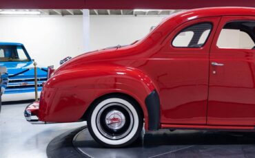 Plymouth-business-1940-red-9