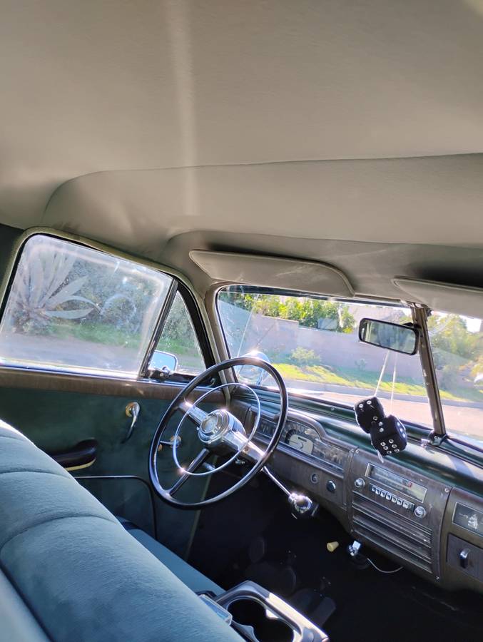 Plymouth-cranbrook-1951-12