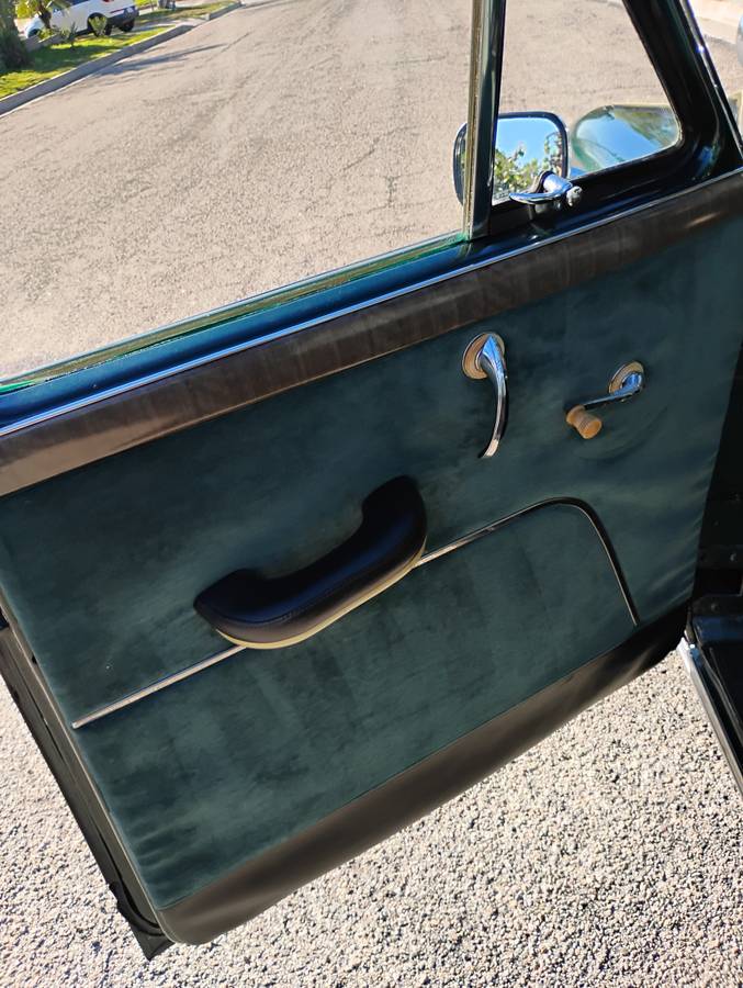 Plymouth-cranbrook-1951-14