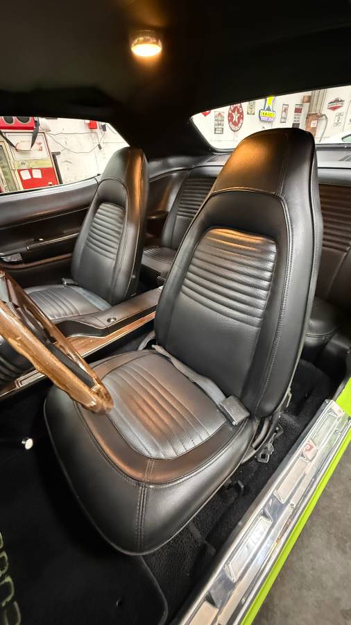 Plymouth-cuda-1970-13