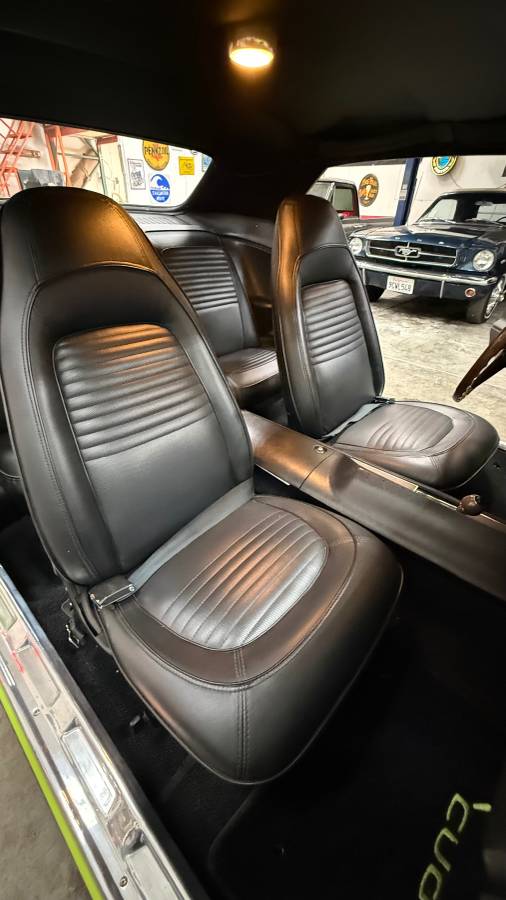 Plymouth-cuda-1970-15