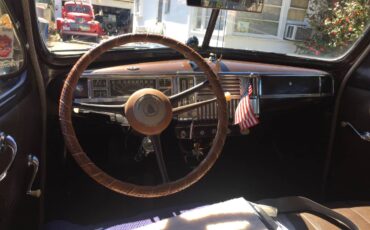 Plymouth-deluxe-1946-black-5