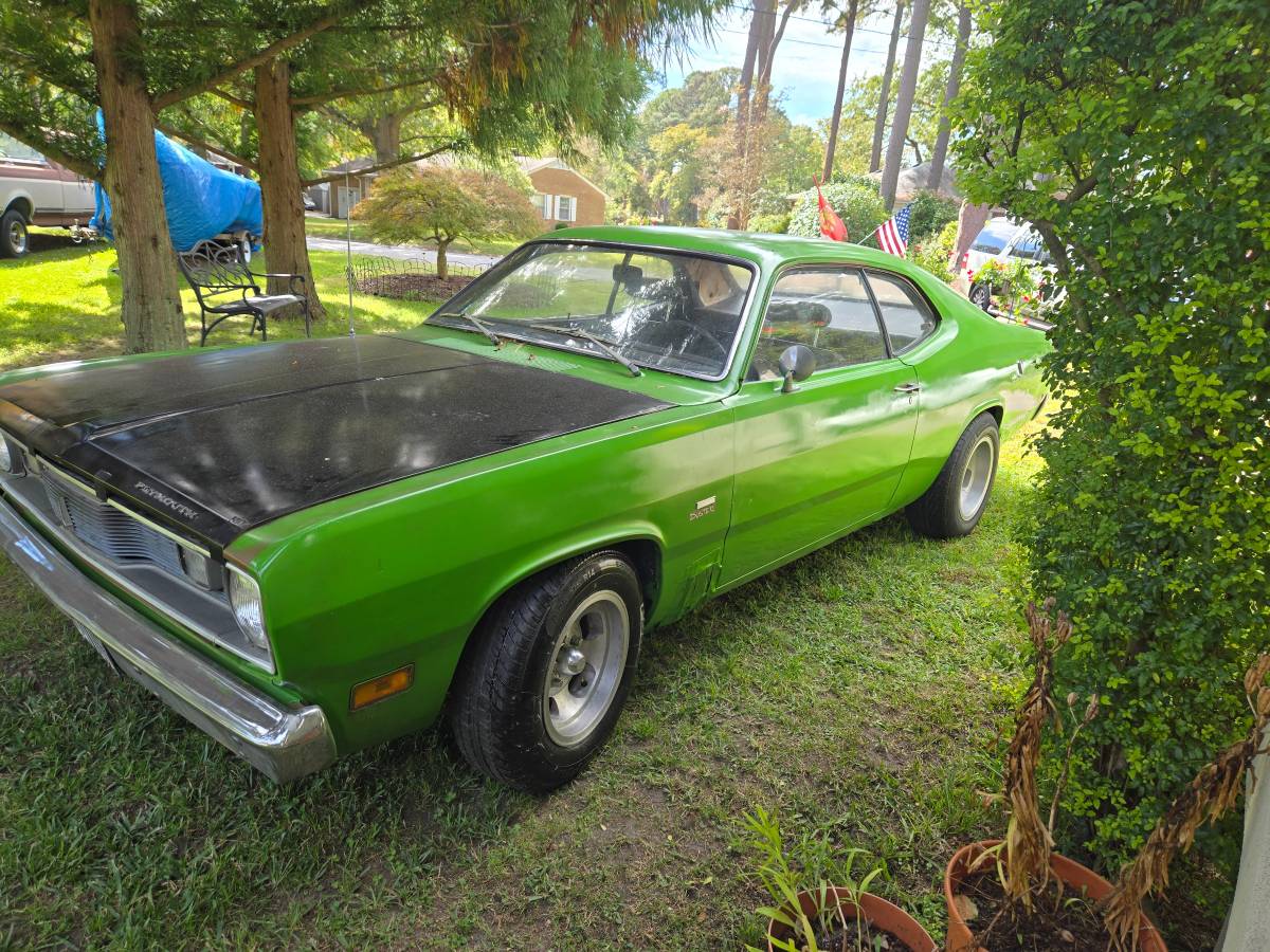 Plymouth-duster-1970-green-5