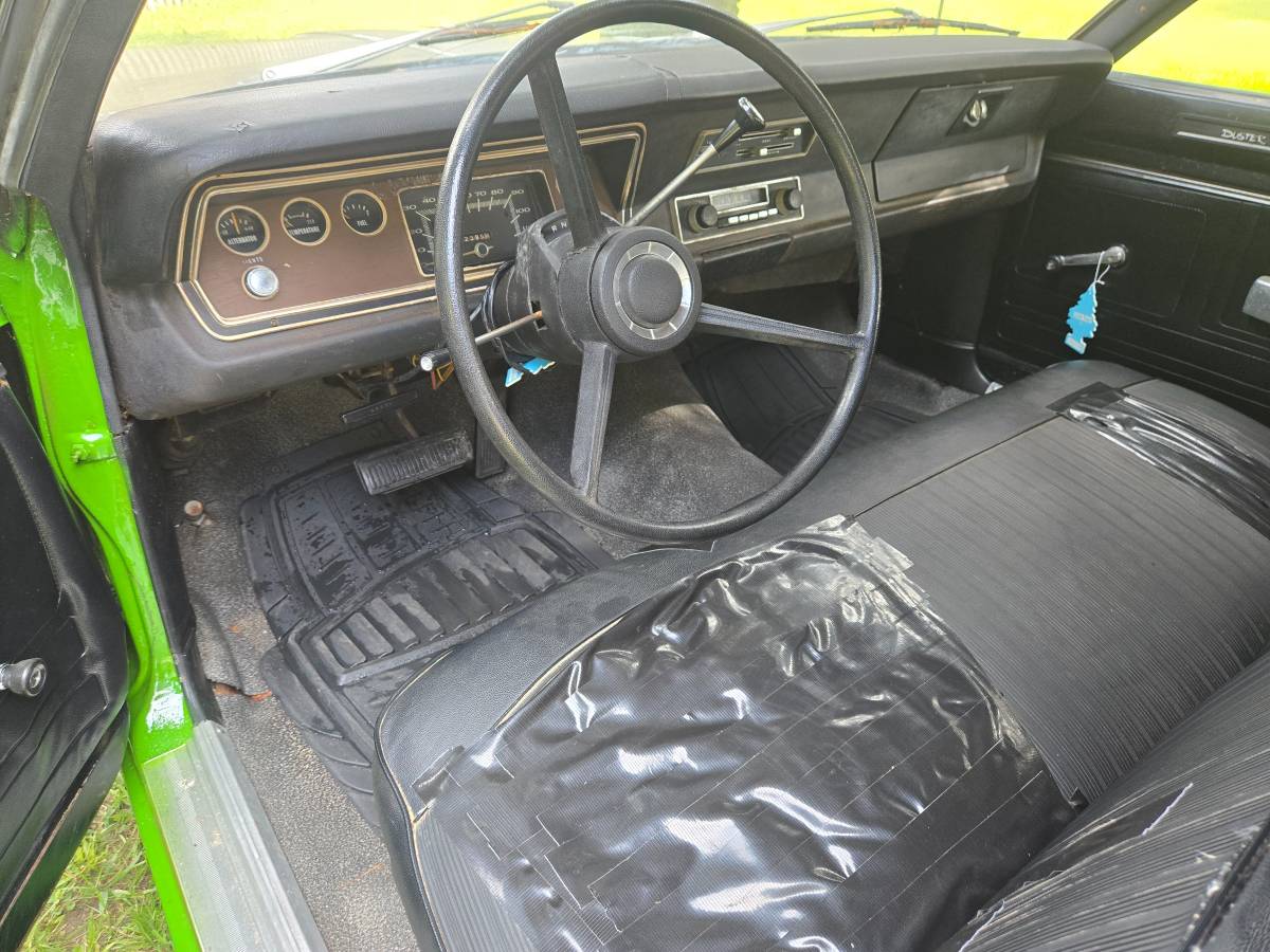 Plymouth-duster-1970-green-6