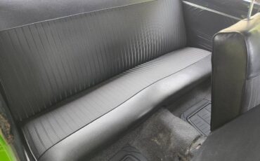 Plymouth-duster-1970-green-8