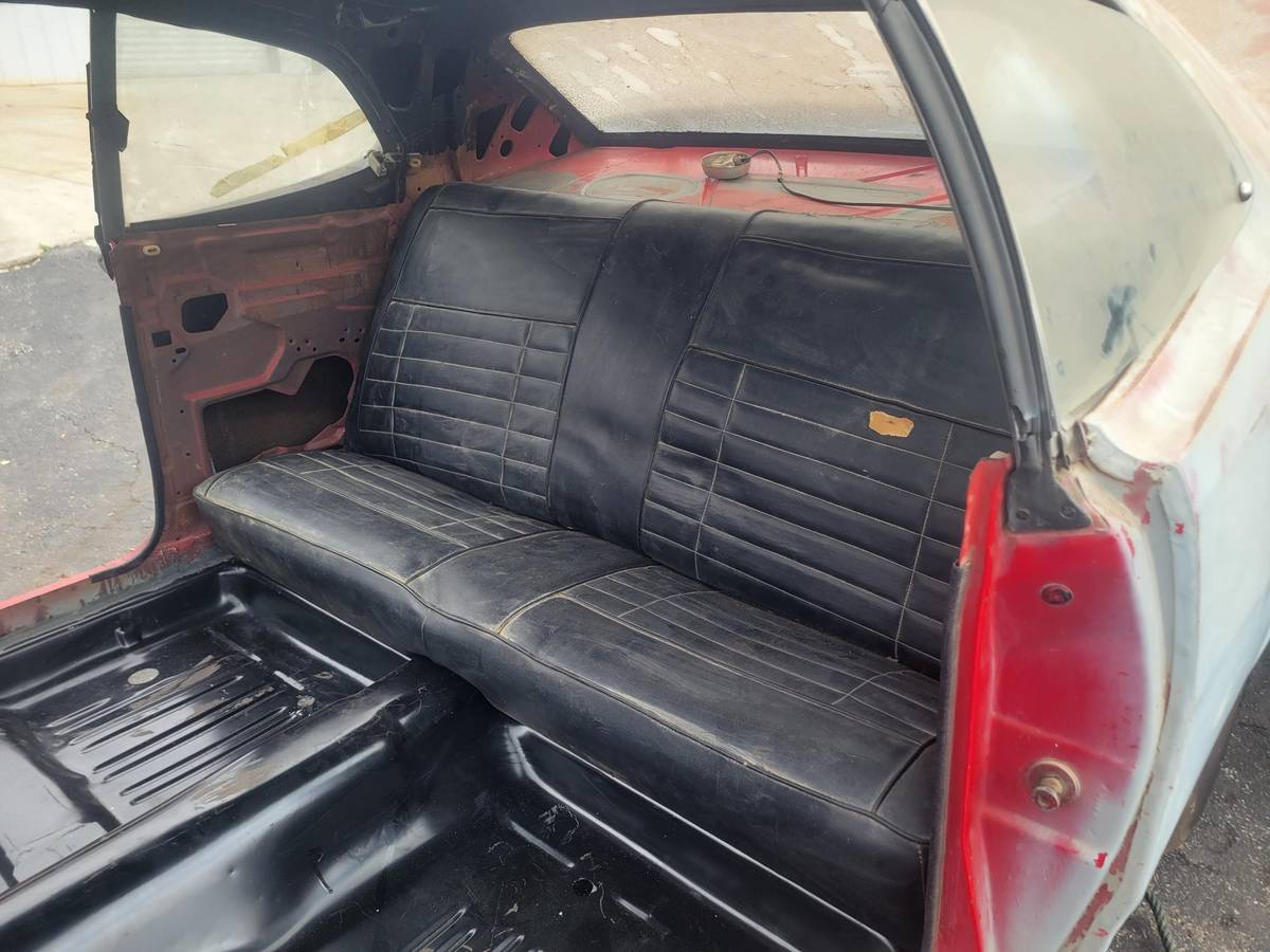 Plymouth-duster-1973-grey-11