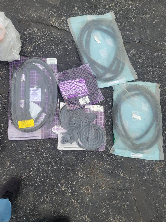 Plymouth-duster-1973-grey-19