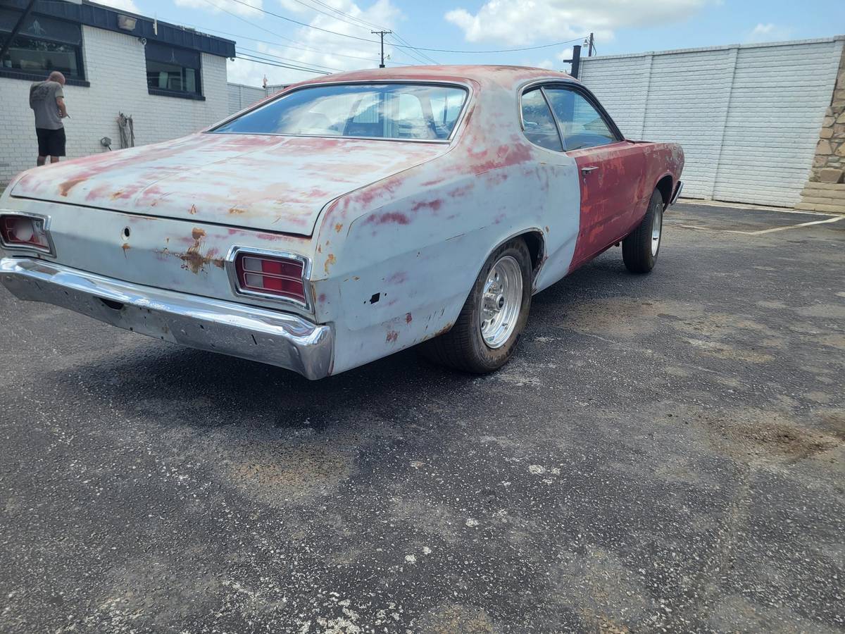 Plymouth-duster-1973-grey-7
