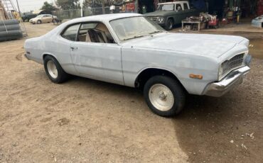 Plymouth-duster-1974-white-1