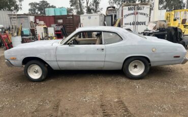 Plymouth-duster-1974-white-2