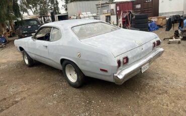 Plymouth-duster-1974-white-3