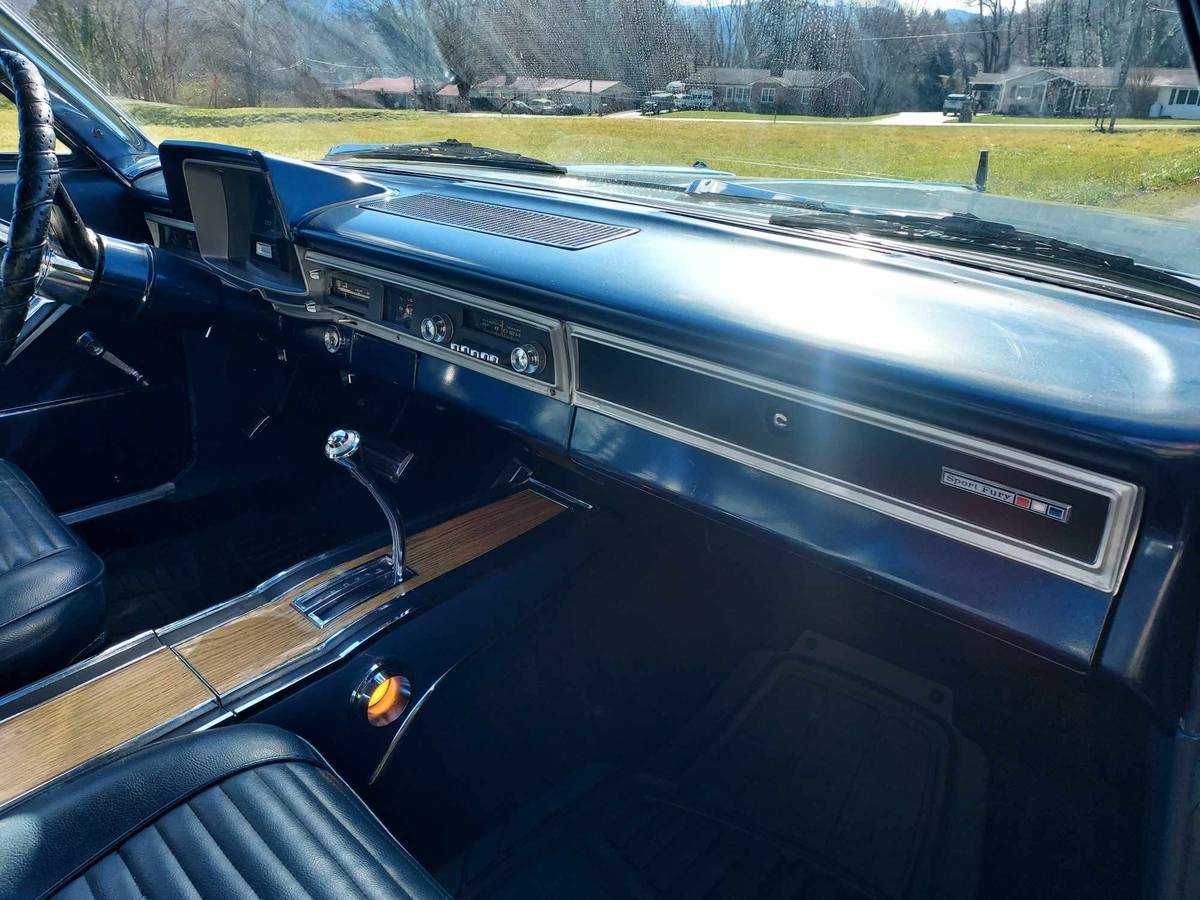 Plymouth-fury-1966-blue-18